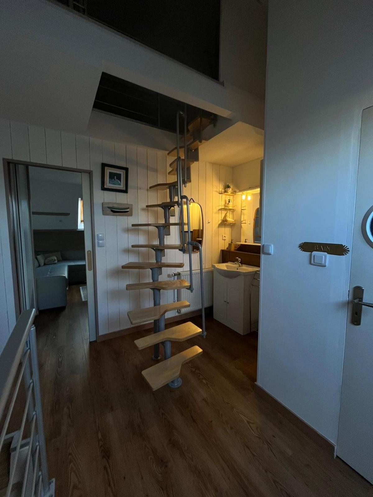 Appartement Type Loft Avec Terrasse Cherbourg-en-Cotentin Dış mekan fotoğraf